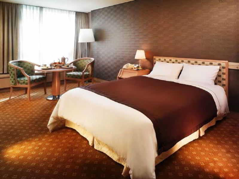 Riviera Yuseong Hotel Daejeon Ngoại thất bức ảnh